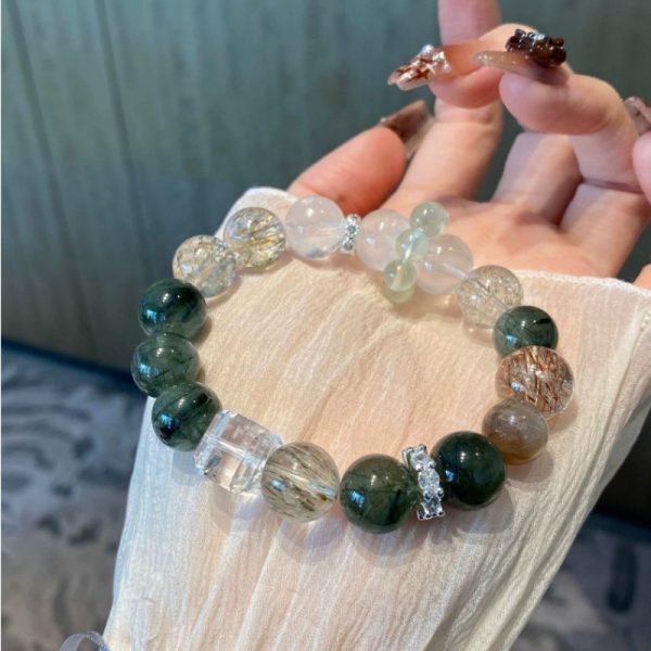 Natural Green Crystal Bracelet - Image 3