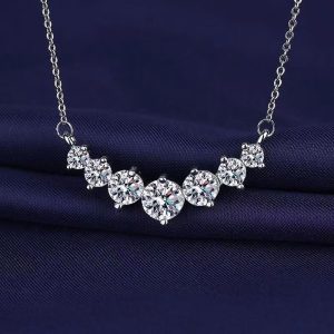 Smiling necklace sparkling imitation moissanite zircon pendant