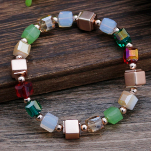 Irregular geometric square elastic bracelet for women, simple and elegant