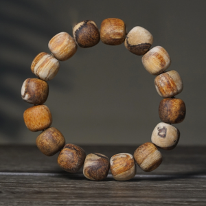 Gongmu agarwood original ecological bracelet Buddha beads